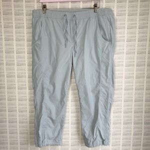 Eddie Bauer Light Blue Cargo Capri Pants
